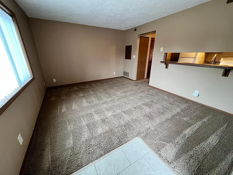 1-1813 Knox St #1 — Photo 4