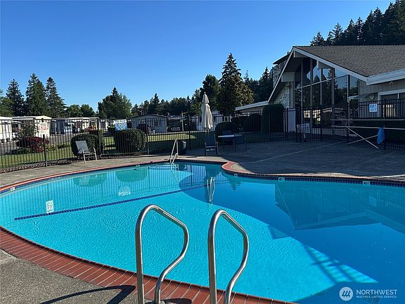 4th image of 2302 R Street SE #140