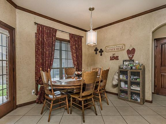 5th image of 9201 Buccola Ave