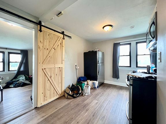 4th image of 437 S 73rd St