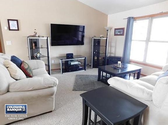 Bright, Inviting Living Room