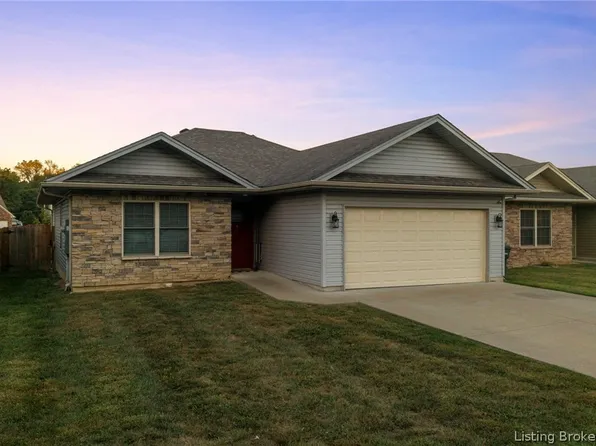 2211 Woodland Drive, Jeffersonville, IN 47130