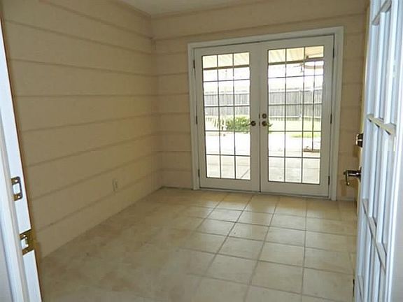 3rd image of 4825 Preston Trail Dr