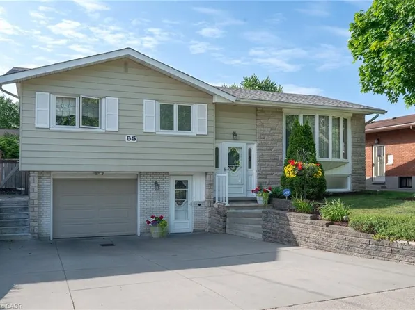 85 Burlington Dr, Kitchener, ON N2B 1T4