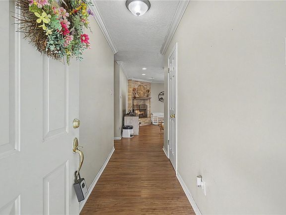 3rd image of 3013 Pierre Pl