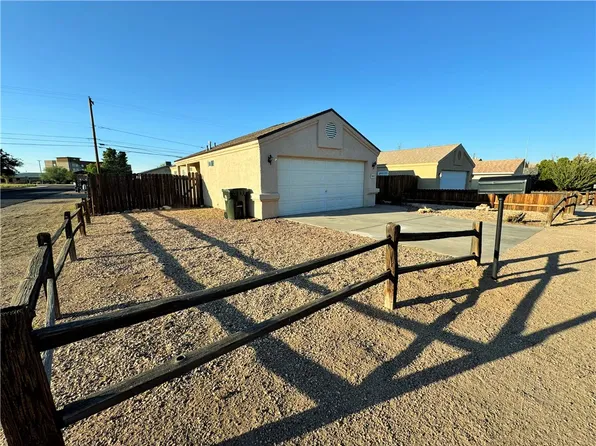 1801 Chicago Ave, Kingman, AZ 86401