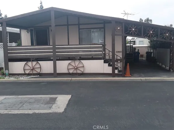 15300 Brand Blvd #11, Mission Hills, CA 91345