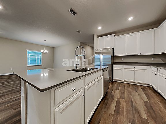 3rd image of 282 Stone Arbor Ln