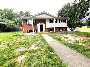 480 Iroquois Dr, Bowling Green, KY 42103