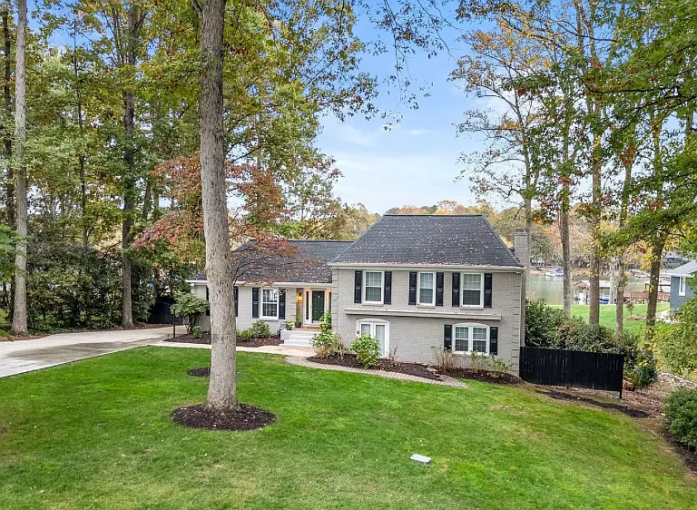 175 Woodstream Cir — Photo 42