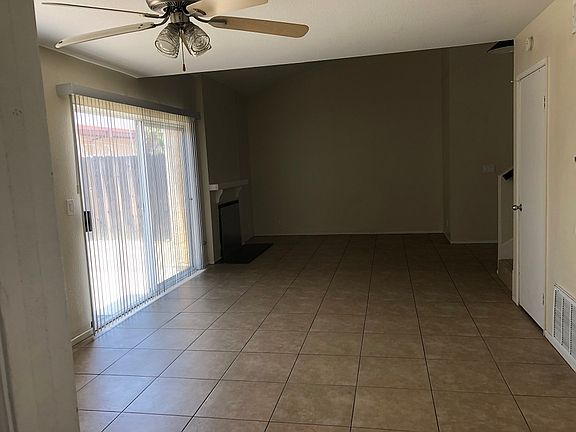 2nd image of 600 Parkview Dr