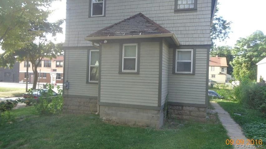2nd image of 42 4th St