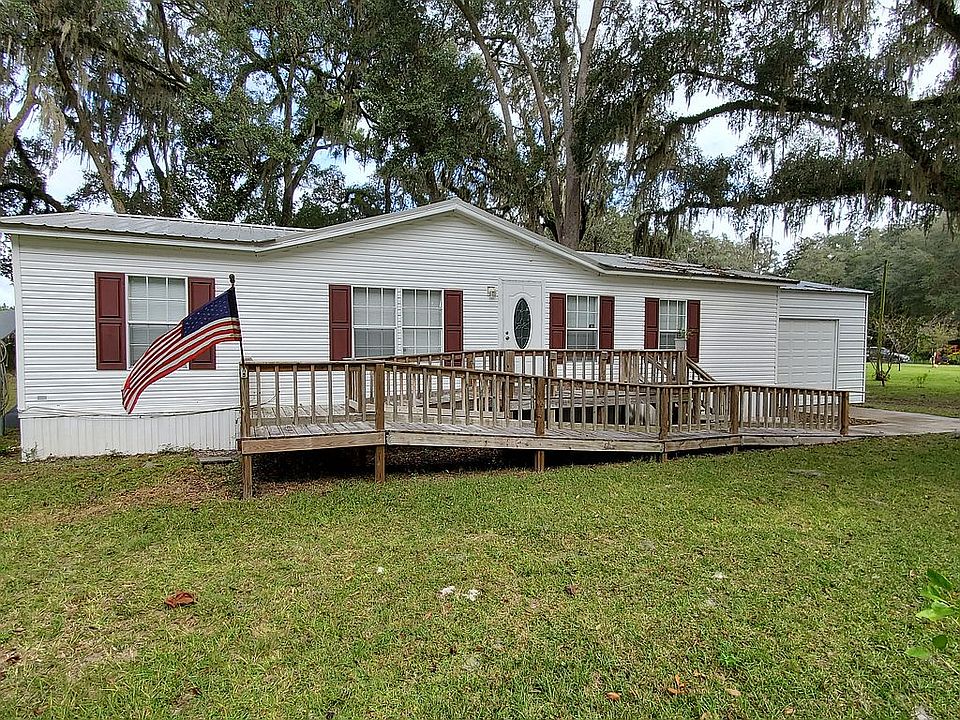 1st image of 1691 NE 134th Ln