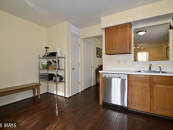 5th image of 6838 Chasewood Cir