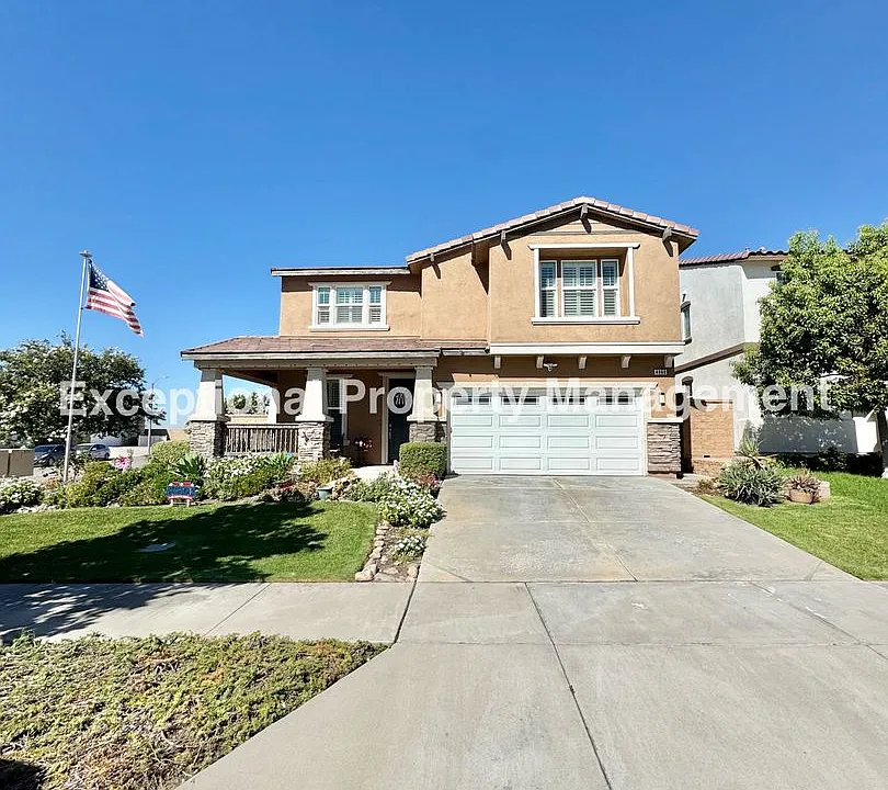 4860 Condor Ave
