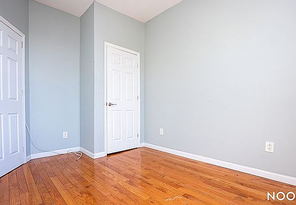 3rd image of 373 E 28th St APT 3F