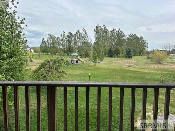 4th image of 4035 Molly Dr
