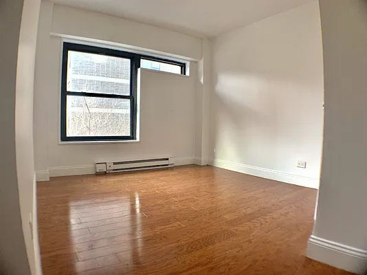 Rented by Bohemia Realty Group | media 19