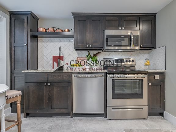 3rd image of 321 S Bois D Arc Ave APT 5