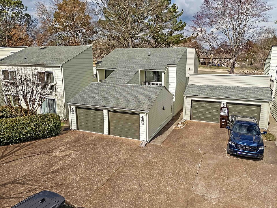 1st image of 515 Lost Tree Ln