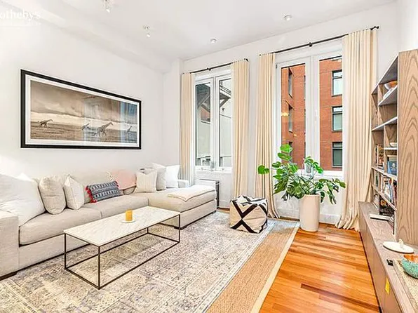 416 Washington St APT 5J, New York, NY 10013
