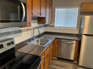 414 Raynor St #D3, Durham, NC 27703