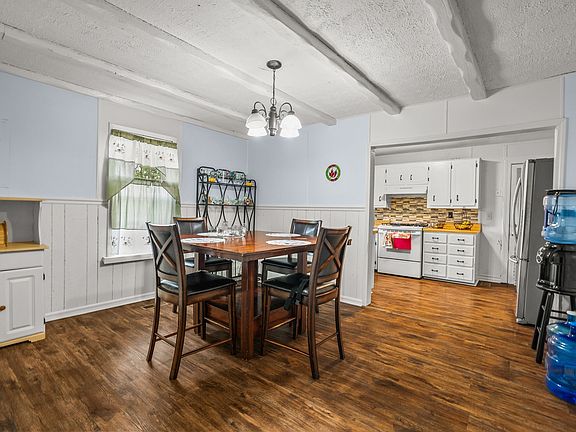 2nd image of 328 Portland Blvd