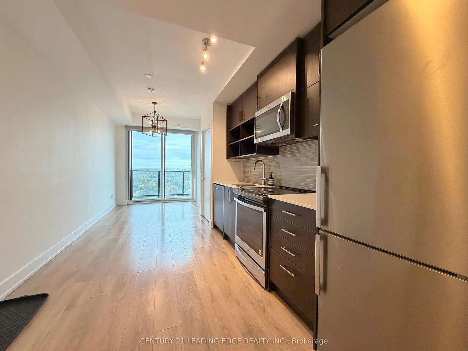 2 bed, $2,450 — Photo 3