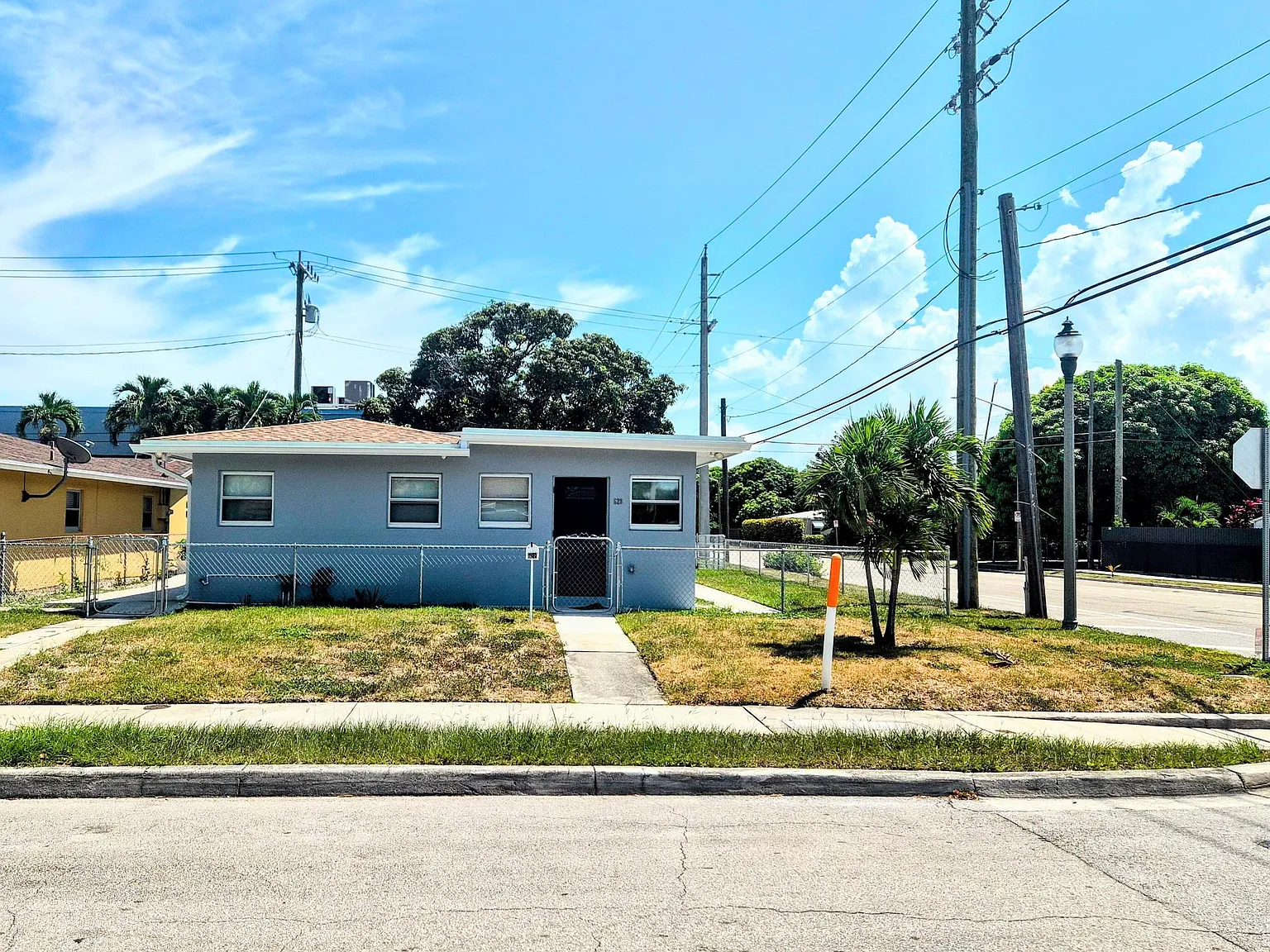 1 bed, 1.0 bath, 500 sqft, $2,000 — Photo 3