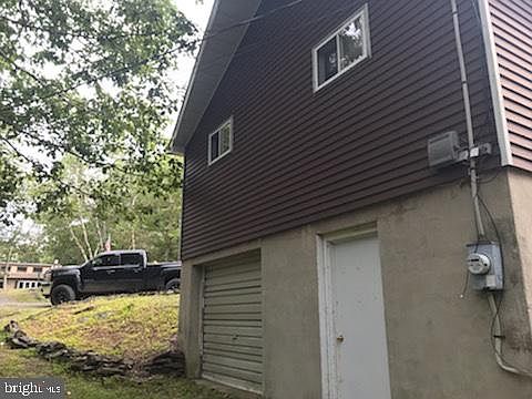 3rd image of 103 Clearbrook Dr