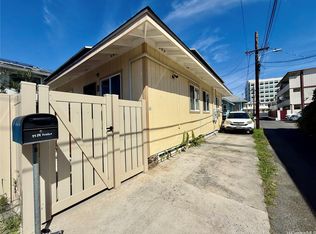 1424 Holelua Pl, Honolulu, HI 96817
