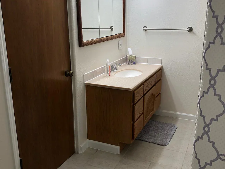 Tiled bath vanity