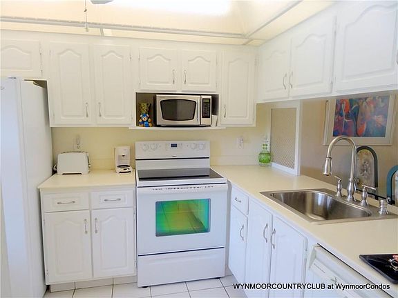 3rd image of 1211 S Bahama Bend #F2