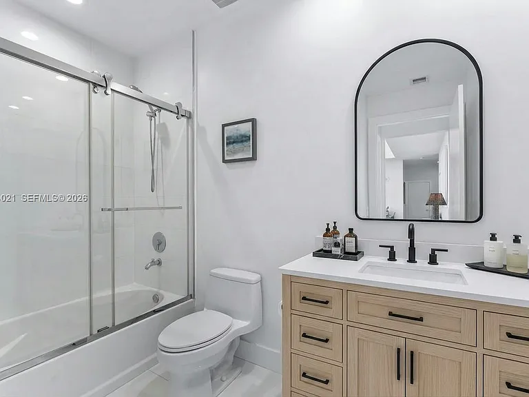 950 Brickell Bay Dr #5506 — Photo 11