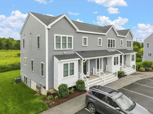 1005 Auburn St #C2, Whitman, MA 02382