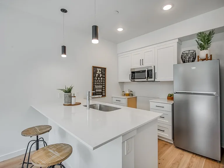 Fremont Villas — Photo 4