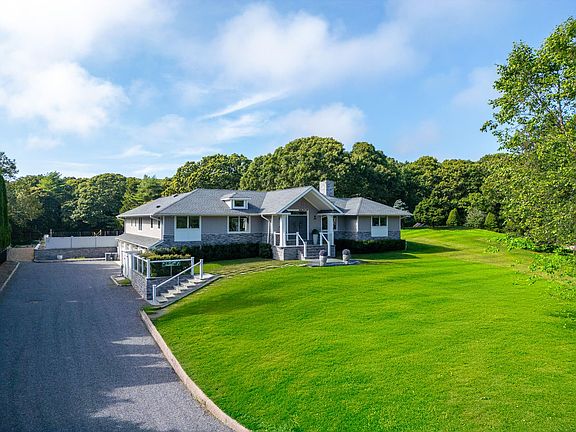 2nd image of 17 Upland Rd