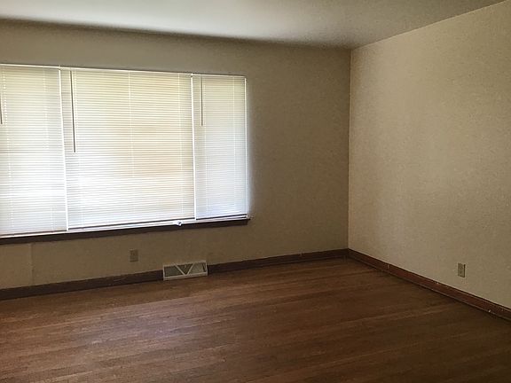3rd image of 6236 W Kaul Ave APT 1