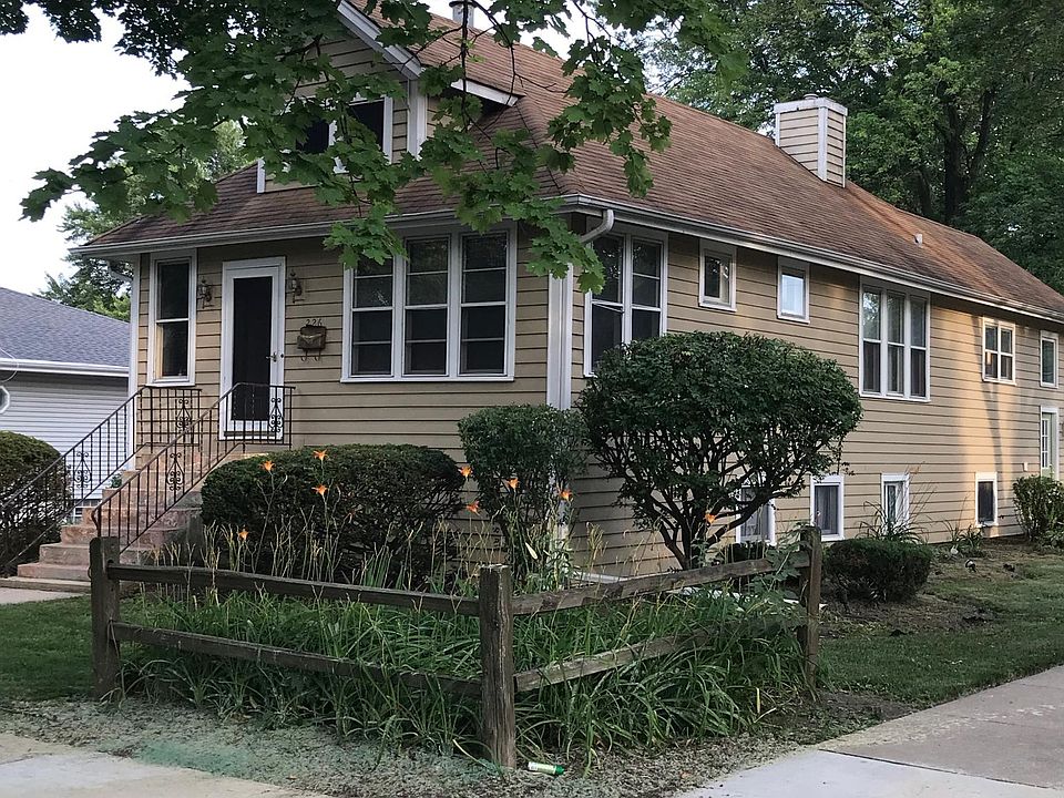 1st image of 226 E Grantley Ave
