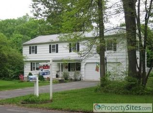 30 Chimney Dr, Bethel, CT 06801