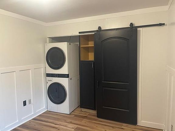 4th image of 29 Cheyanne Rd.