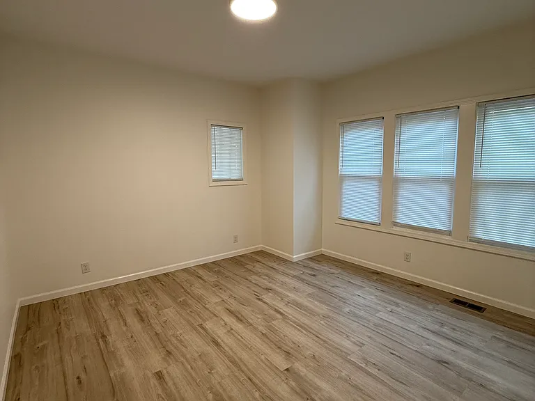410 E Twelve Mile Rd #1 — Photo 11