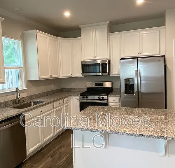 8 Willomere Way — Photo 8