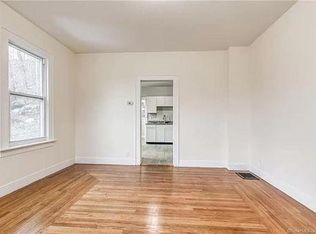 37 Woodbridge Ave, Ansonia, CT 06401