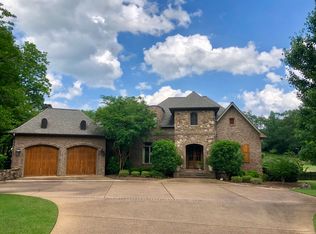 68 Rosewood Dr, West Point, MS 39773
