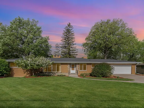 4048 Richlyn Ct, Bay City, MI 48706