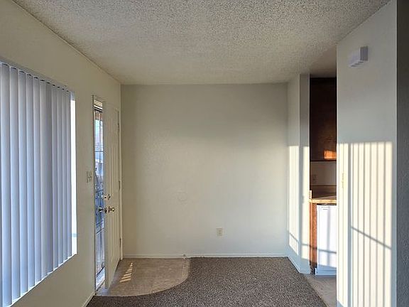 4th image of 2323 Chester Ln APT 5