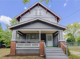 897 Peckham St, Akron, OH 44320