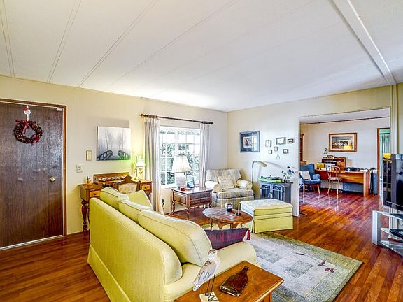 5th image of 48 Creekside Dr #48