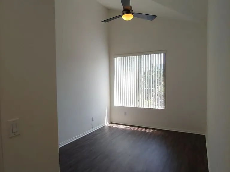 5002 Tilden Ave — Photo 7